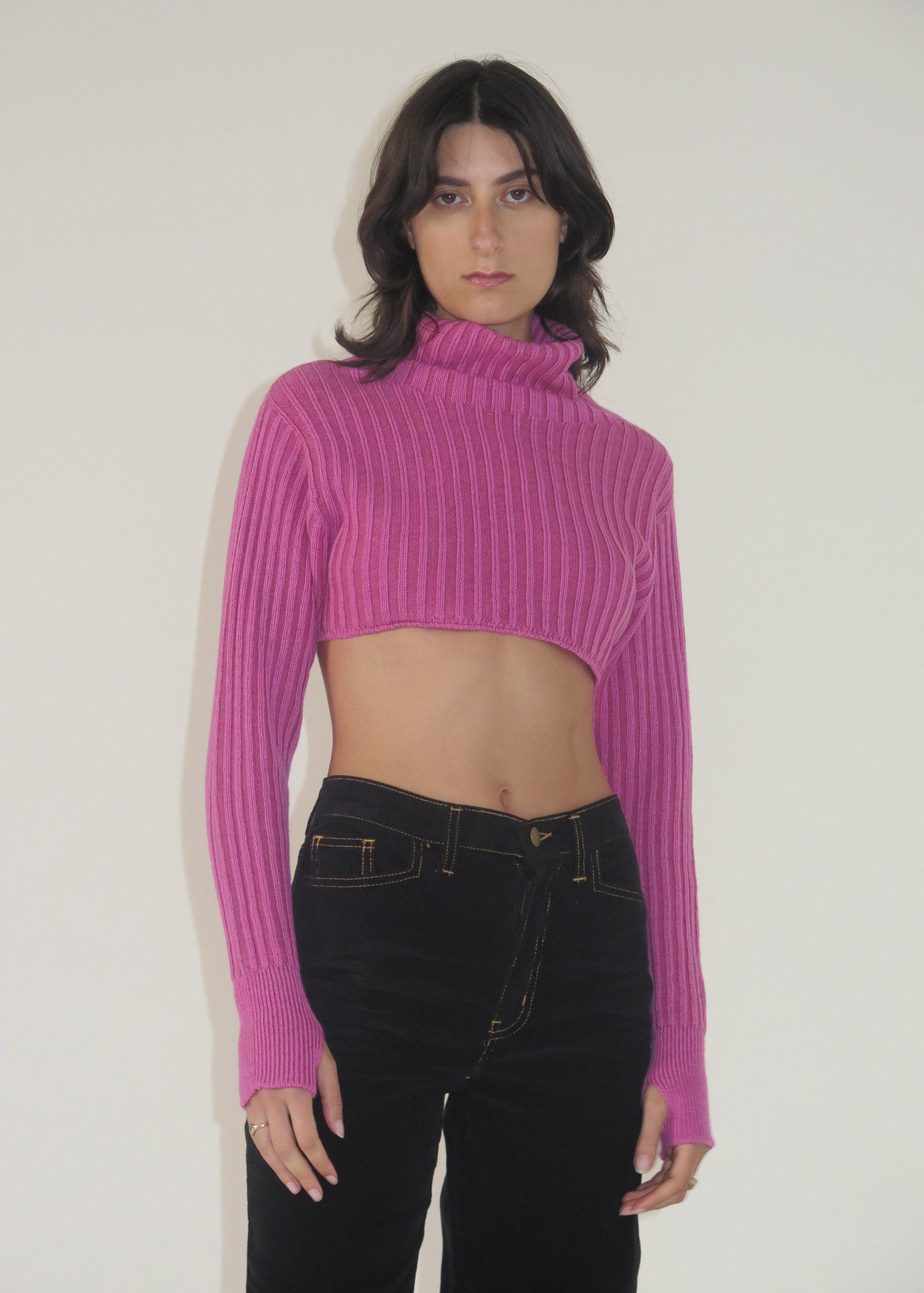 Static Knitted Turtleneck ~ Pink